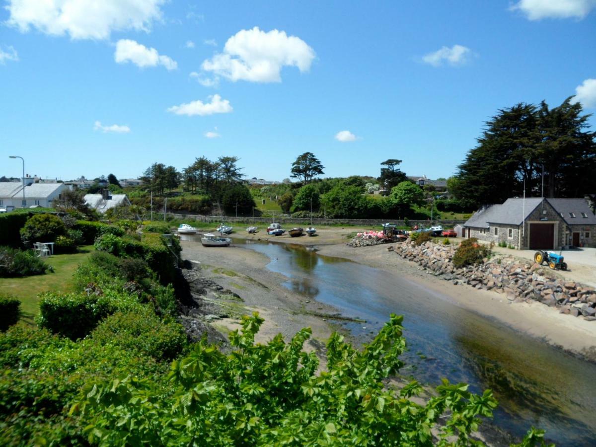 Stunning Beach Front House - Sleeps 6 Pwllheli Ngoại thất bức ảnh
